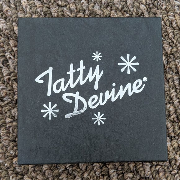 Tatty Devine Still Life Plant Brooch - Picture 4 of 4